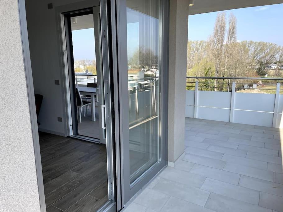 Apartamento Attico Sole Lido di Jesolo Exterior foto